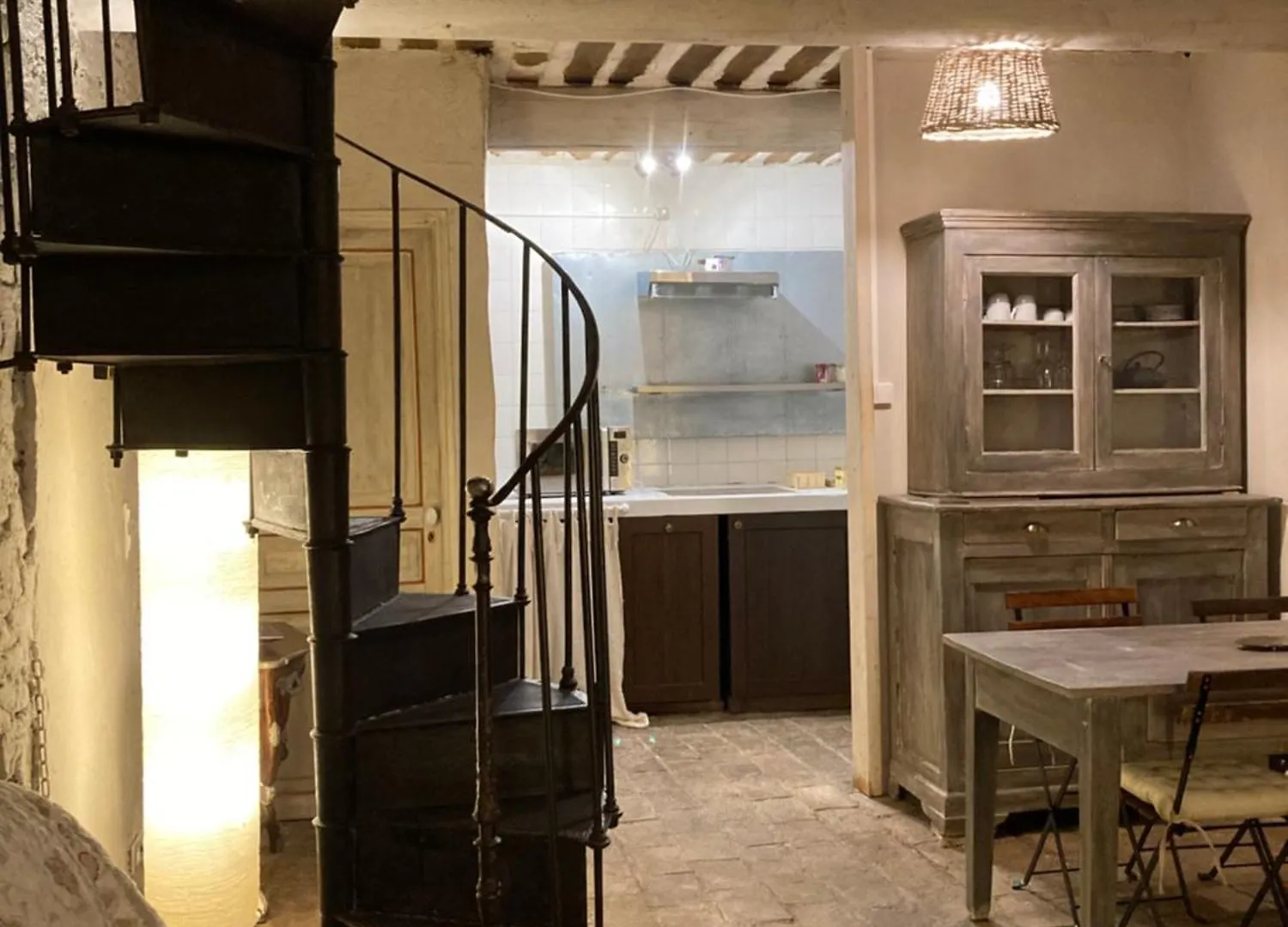 Bed and Breakfast Campagne Baudeloup LʼIsle-sur-la-Sorgue 0*,