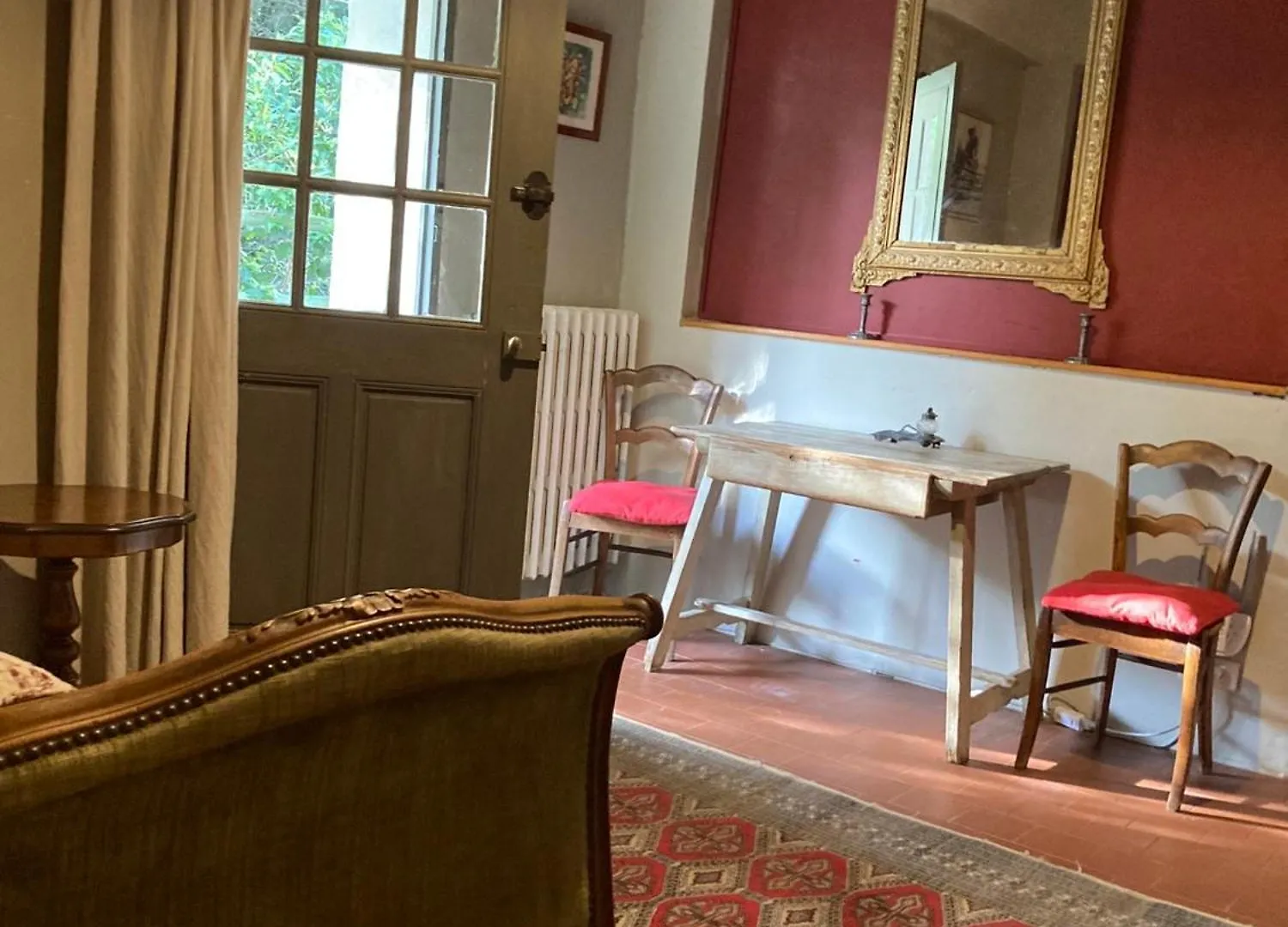 Bed and Breakfast Campagne Baudeloup LʼIsle-sur-la-Sorgue 0*,  Francia