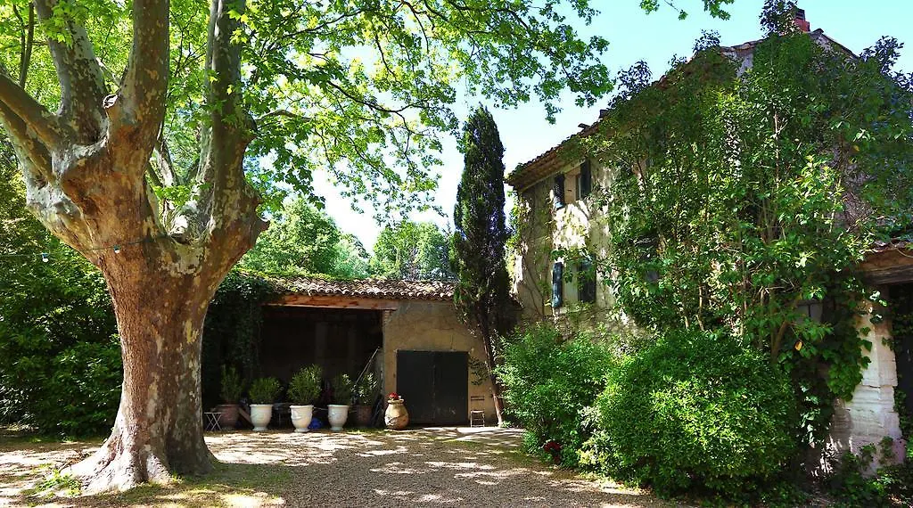 Bed & Breakfast Bed and Breakfast Campagne Baudeloup LʼIsle-sur-la-Sorgue