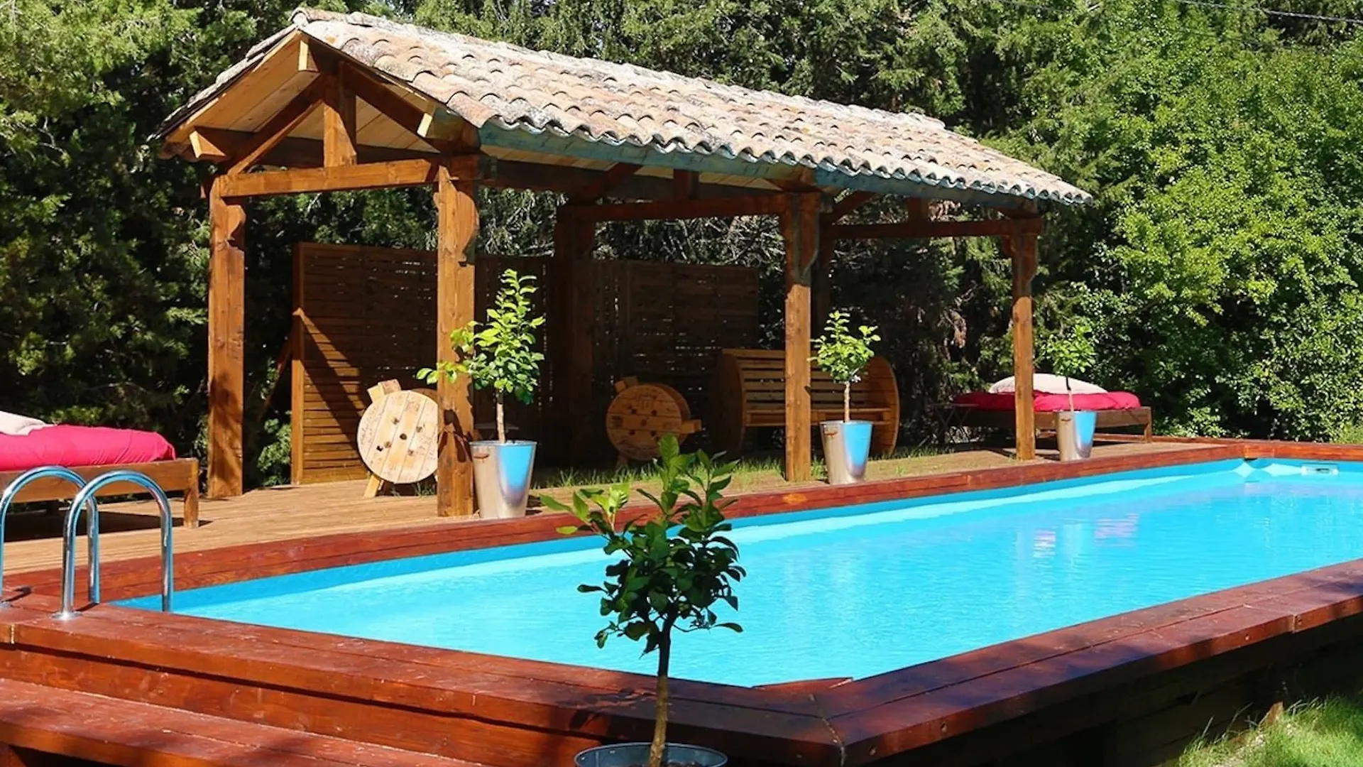 Bed and Breakfast Campagne Baudeloup LʼIsle-sur-la-Sorgue Bed & Breakfast